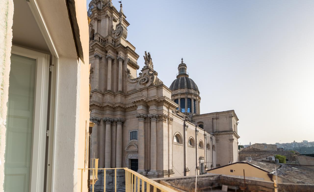 Appartamenti Vista Duomo - Ibla - Pomelia รากูซา ภายนอก รูปภาพ